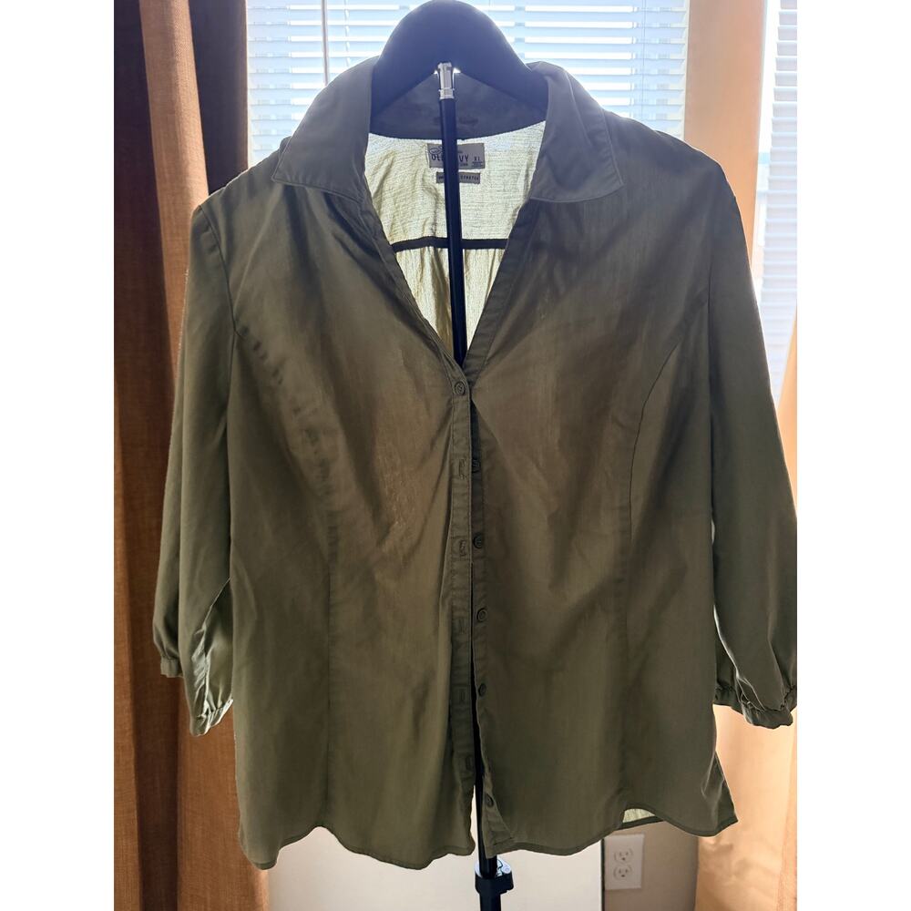 3 for $9 Old navy Sretch Green button up top Womens XL